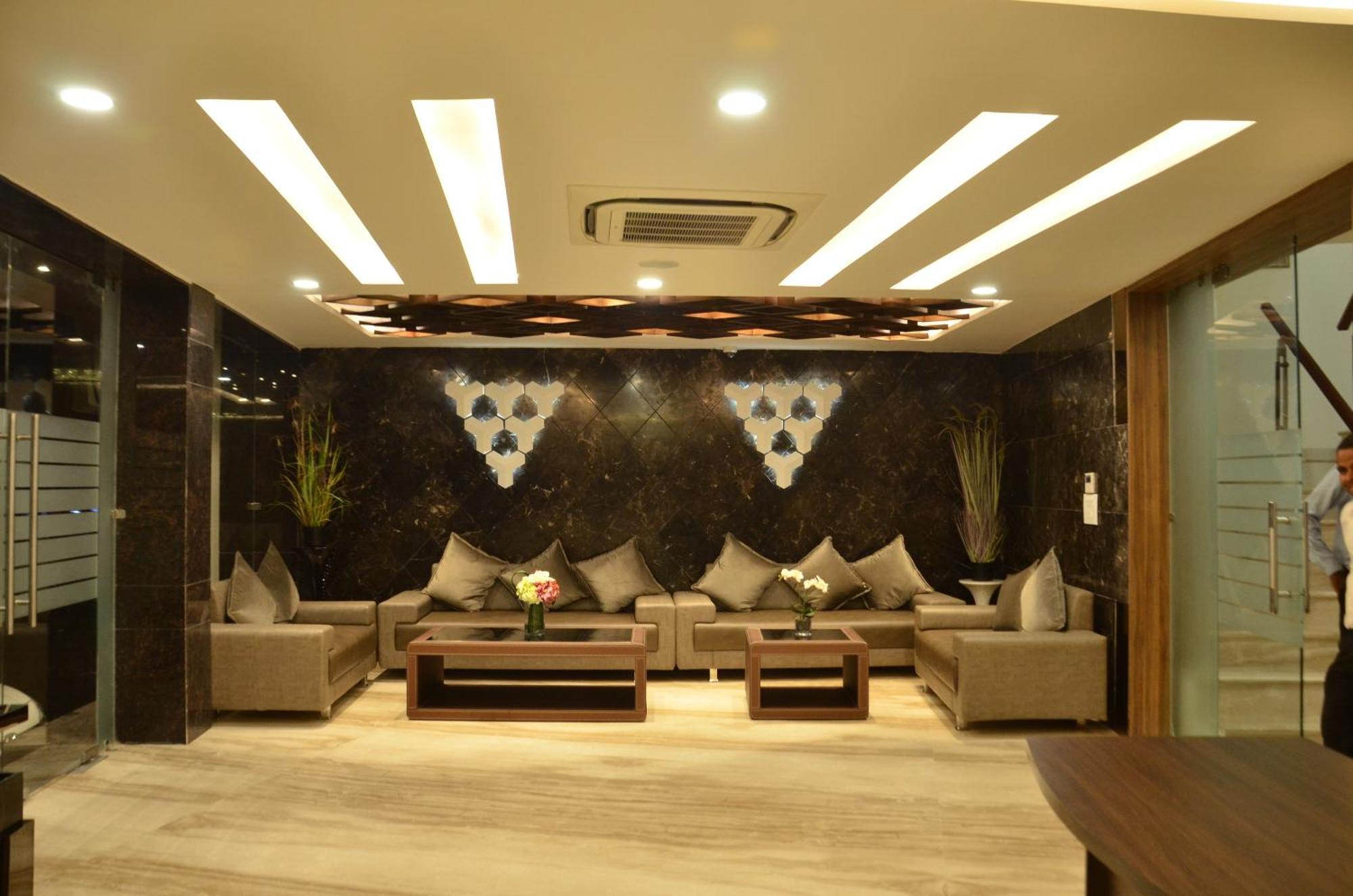The Ved Mantra Hotel Gwalior Ngoại thất bức ảnh